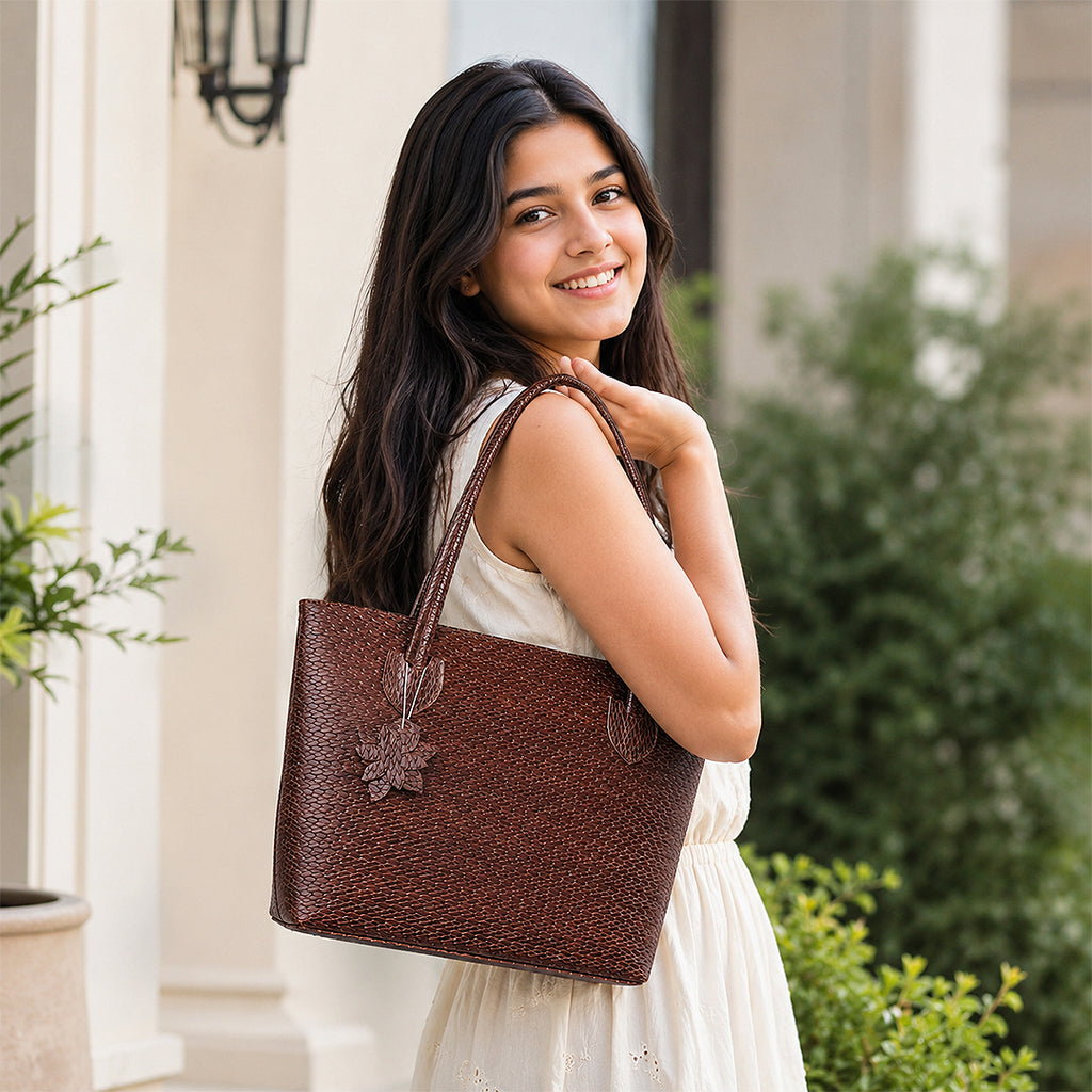 AUTUMN MARK Stylish Brown Faux-Leather Tote Bag